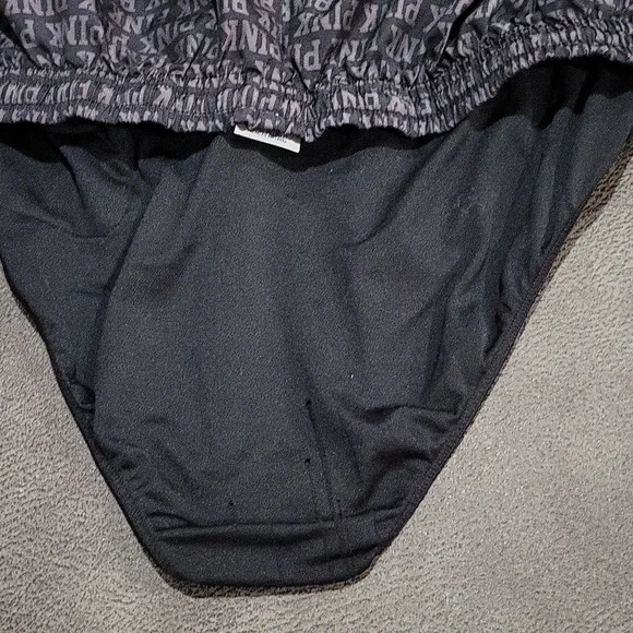 PINK Victoria's Secret Shorts - Picture 14 of 15